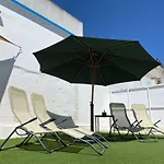 Anchor House אכסניה אלבופיירה
