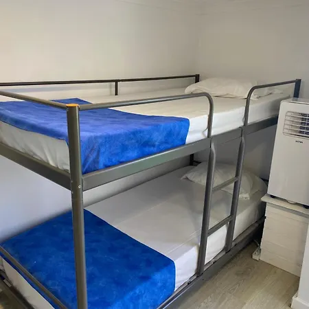Hostel Anchor House