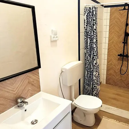 Anchor House Ostello Albufeira