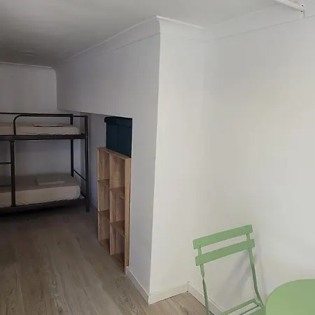 Anchor House Hostal Albufeira